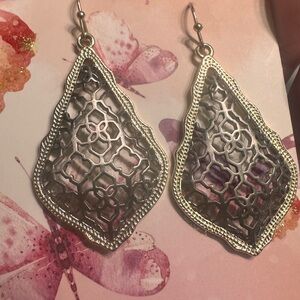 💛🩶⚜️Kendra Scott Addie Filigree Earrings in Silver/Gold